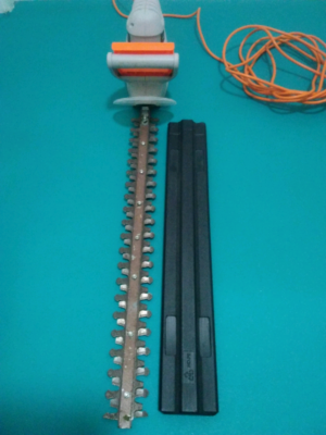 vonhaus 550w electric hedge trimmer